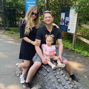 Meet your Posher, Dina